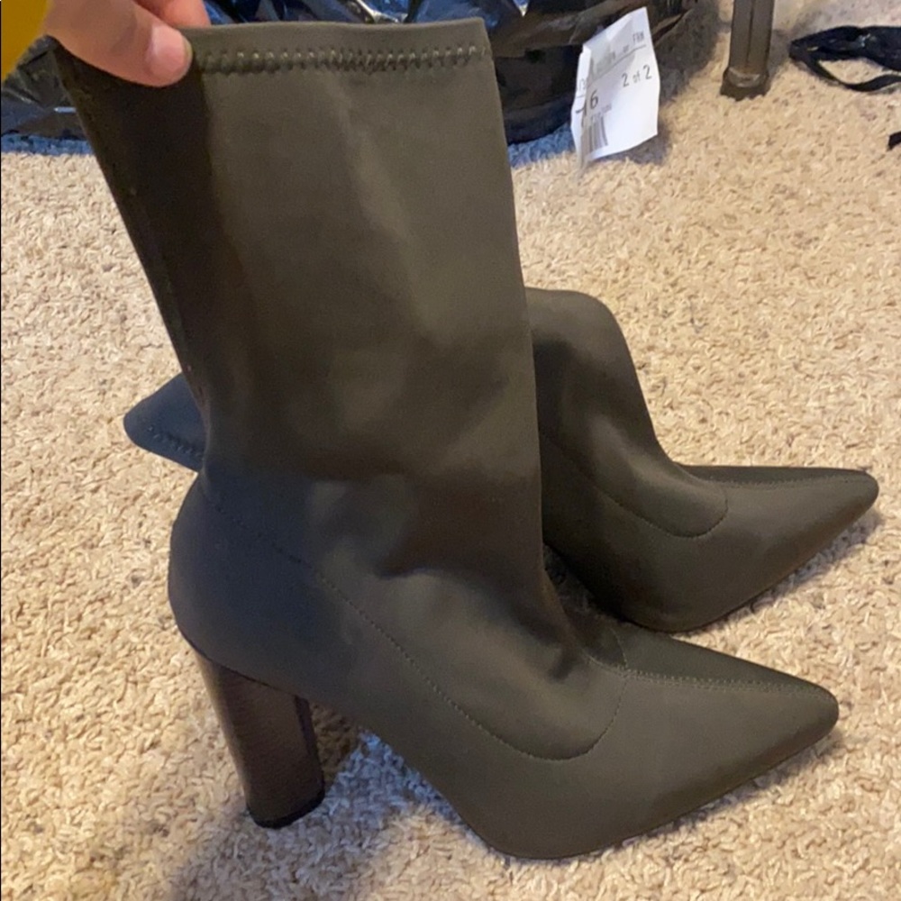 Pointed toe heeled booties